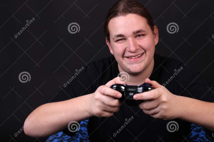 teenage-video-game-player-12196982.jpg